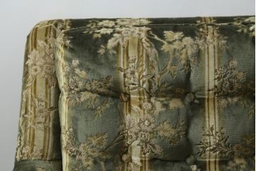 中古　美品　DREXEL HERITAGE(ドレクセルヘリテイジ)　クラシカルな雰囲気を醸し出す3人掛けソファ(三人掛けソファ、3P)(R-061906)