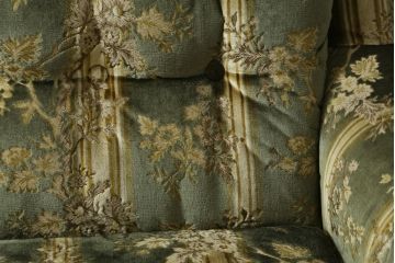中古　美品　DREXEL HERITAGE(ドレクセルヘリテイジ)　クラシカルな雰囲気を醸し出す3人掛けソファ(三人掛けソファ、3P)(R-061906)