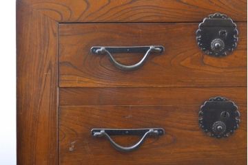 和製アンティーク 漆塗り 前面欅(ケヤキ)材 上質な空間を演出する六尺サイズの収納箪笥サイドボード(夜具箪笥、水屋箪笥、布団箪笥、引き出し、サイドチェスト)(R-061909)