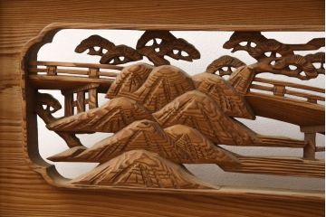 アンティーク建具　松　力強い存在感を放つ彫刻欄間1枚(明かり取り、明り取り)(R-061955)