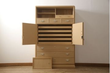 中古　最高級　伝統工芸士　中山昌二作　かくし付き　凛とした佇まいが気品を感じさせる加茂総桐箪笥(大丸、四方丸、桐たんす、着物箪笥、衣装タンス、和タンス)(定価約240万)(R-061956)