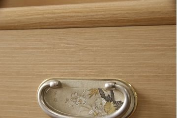 中古　最高級　伝統工芸士　中山昌二作　かくし付き　凛とした佇まいが気品を感じさせる加茂総桐箪笥(大丸、四方丸、桐たんす、着物箪笥、衣装タンス、和タンス)(定価約240万)(R-061956)