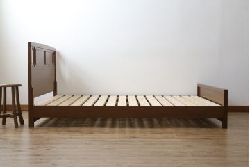中古　DREXEL HERITAGE(ドレクセルヘリテイジ)　Triune(トライユン)　落ち着いた雰囲気づくりを叶えるベッド(セミダブル)(R-061962)