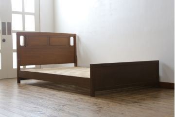 中古　DREXEL HERITAGE(ドレクセルヘリテイジ)　Triune(トライユン)　落ち着いた雰囲気づくりを叶えるベッド(セミダブル)(R-061962)