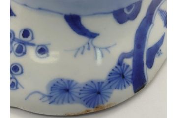 平戸焼　小柿製　色絵　染付　二つ巴紋　6寸皿　約18.5cm　縁起の良いひょうたん型のフォルムが印象的な変形皿(六寸、共箱付き、松竹梅、三川内焼、和食器、和皿)(R-061963)