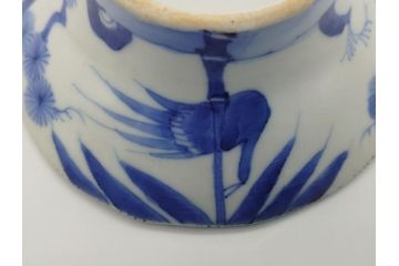 平戸焼　小柿製　色絵　染付　二つ巴紋　6寸皿　約18.5cm　縁起の良いひょうたん型のフォルムが印象的な変形皿(六寸、共箱付き、松竹梅、三川内焼、和食器、和皿)(R-061963)