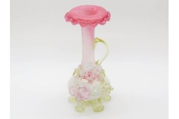 西洋アンティーク　ヴァセリンガラス　ウラン　繊細で華やかな装飾が目を惹く花瓶(花器、花入、フラワーベース、ワセリンガラス、木箱付き)(R061964)