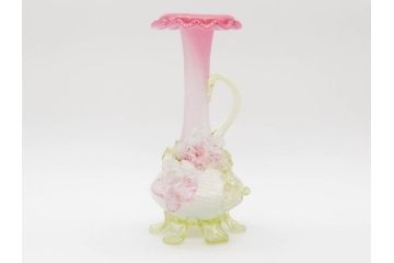 西洋アンティーク　ヴァセリンガラス　ウラン　繊細で華やかな装飾が目を惹く花瓶(花器、花入、フラワーベース、ワセリンガラス、木箱付き)(R061964)