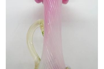 西洋アンティーク　ヴァセリンガラス　ウラン　繊細で華やかな装飾が目を惹く花瓶(花器、花入、フラワーベース、ワセリンガラス、木箱付き)(R061964)