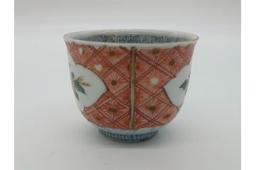 幕末〜明治　伊万里　色絵　染付　角富　牡丹文　食卓に華やかな彩りをもたらす猪口7客セット(和食器、雷紋、角冨)(R-061969)