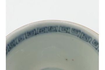 幕末〜明治　伊万里　色絵　染付　角富　牡丹文　食卓に華やかな彩りをもたらす猪口7客セット(和食器、雷紋、角冨)(R-061969)