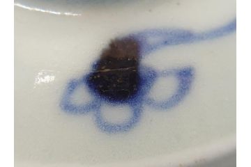 江戸期　染付　梅文　蛸唐草　職人による丁寧な絵付けに魅了される猪口(大・小)2客セット(松竹梅、和食器)(R-061970)