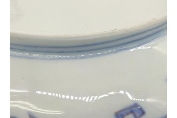 明治期　伊万里　色絵　金襴手　角冨　松鶴図　色彩鮮やかな吉祥図が目を引く皿(大8寸　約24cm・小7寸　約21.5cm)2枚セット(八寸、七寸、角富、和食器、和皿)(R-061971)