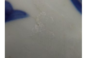 染付　捻文　蝙蝠に牡丹の図　9.4寸皿　約28.5cm　捻じりの模様が印象的な大皿(九寸四分、変形皿、和食器、和皿)(R-061972)