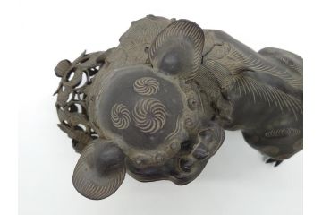 古銅　玉獅子　香炉　勇ましく異彩を放つ表情に惹きつけられる獅子の置物(中国?、仏具、インテリア、ディスプレイ)(R-061977)