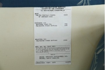中古　DREXEL HERITAGE(ドレクセルヘリテイジ)　エレガントなデザインとクラシカルな柄が目を惹く三人掛けソファ　(R-061985)