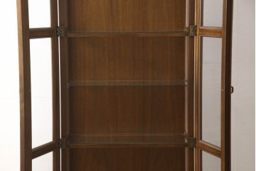 中古　DREXEL HERITAGE(ドレクセルヘリテイジ)　クラシカルな佇まいが魅力のキュリオケース(飾り棚、ガラスケース、ショーケース、キャビネット、陳列棚)(定価約62万円)(R-061986)