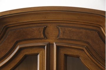 中古　DREXEL HERITAGE(ドレクセルヘリテイジ)　クラシカルな佇まいが魅力のキュリオケース(飾り棚、ガラスケース、ショーケース、キャビネット、陳列棚)(定価約62万円)(R-061986)