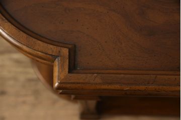 中古　DREXEL HERITAGE(ドレクセルヘリテイジ)　Cameo Classics(キャメオクラシックス)　クラシカルな空間を演出するサイドテーブル(コーヒーテーブル、エンドテーブル)(定価約24万円)(R-061987)
