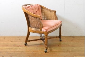 中古　DREXEL HERITAGE(ドレクセルヘリテイジ)　Grand Villa(グランドヴィラ)　くつろぎの時間を演出するキャスター付きアームチェア(椅子、イス、ダイニングチェア)(R-061988)
