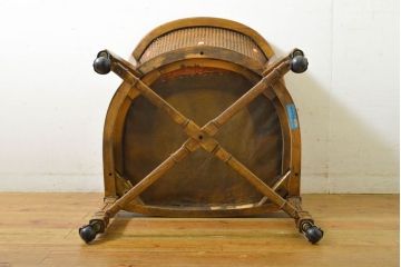 中古　DREXEL HERITAGE(ドレクセルヘリテイジ)　Grand Villa(グランドヴィラ)　くつろぎの時間を演出するキャスター付きアームチェア(椅子、イス、ダイニングチェア)(R-061989)