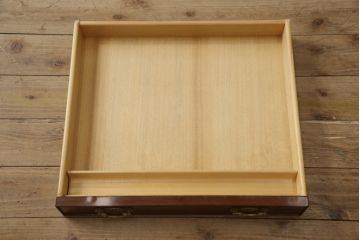 中古　美品　スペイン高級家具　トーマスカバレロ(TOMAS CABALLERO)　クラシカルな佇まいが美しいレザートップデスク(ワークデスク、在宅用、在宅ワーク)(R-061993)