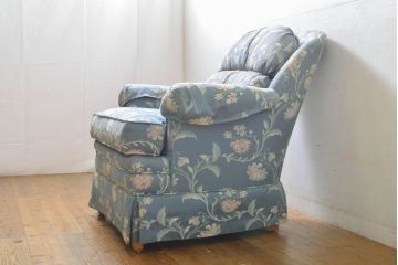 中古　DREXEL HERITAGE(ドレクセルヘリテイジ)　クラシカルな雰囲気を醸し出す1人掛けソファ(一人掛けソファ、アームソファ、1P)(R-061997)