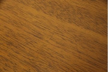中古　DREXEL HERITAGE(ドレクセルヘリテイジ)　品のある佇まいが美しいサイドテーブル(電話台、飾り台、ナイトテーブル、コンソールテーブル)(R-061998)