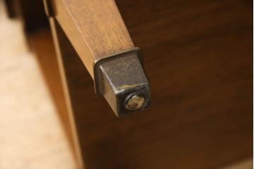中古　DREXEL HERITAGE(ドレクセルヘリテイジ)　品のある佇まいが美しいサイドテーブル(電話台、飾り台、ナイトテーブル、コンソールテーブル)(R-061998)