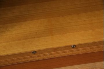 和製ビンテージ　日田工芸　マキシムシリーズ　絶版品　チーク材　ローズウッド材　北欧スタイルやナチュラルテイストのお部屋におすすめの食器棚(収納棚、戸棚、飾り棚、カップボード、キャビネット、引き出し、ヴィンテージ)(R-062004)