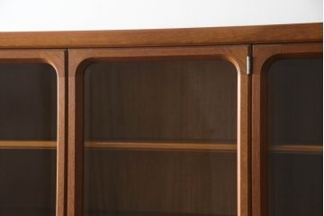 和製ビンテージ　日田工芸　マキシムシリーズ　絶版品　チーク材　ローズウッド材　北欧スタイルやナチュラルテイストのお部屋におすすめの食器棚(収納棚、戸棚、飾り棚、カップボード、キャビネット、引き出し、ヴィンテージ)(R-062004)