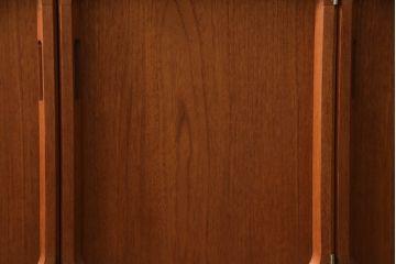 和製ビンテージ　日田工芸　マキシムシリーズ　絶版品　チーク材　ローズウッド材　北欧スタイルやナチュラルテイストのお部屋におすすめの食器棚(収納棚、戸棚、飾り棚、カップボード、キャビネット、引き出し、ヴィンテージ)(R-062004)