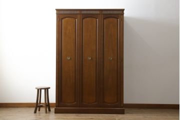 中古　DREXEL HERITAGE(ドレクセルヘリテイジ)　Triune(トライユン)シリーズ　マホガニー材の木肌が美しいワードローブ(キャビネット、収納棚、戸棚、洋服タンス)(定価約90万円)(R-062005)