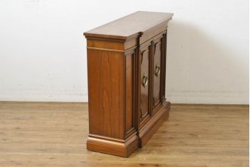 中古　DREXEL HERITAGE(ドレクセルヘリテイジ)　FRANCESCA(フランチェスカ)　マホガニー材　クラシカルな佇まいが美しいサイドボード(クレデンザ、クリデンザ、収納棚、戸棚、サイドキャビネット、ホールチェスト)(R-062006)