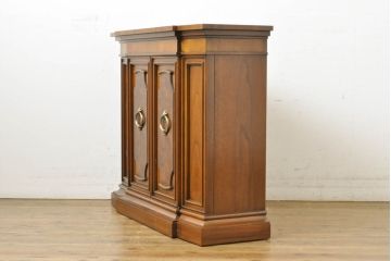 中古　DREXEL HERITAGE(ドレクセルヘリテイジ)　FRANCESCA(フランチェスカ)　マホガニー材　クラシカルな佇まいが美しいサイドボード(クレデンザ、クリデンザ、収納棚、戸棚、サイドキャビネット、ホールチェスト)(R-062006)