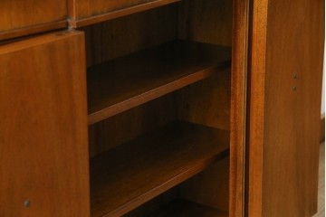 中古　DREXEL HERITAGE(ドレクセルヘリテイジ)　FRANCESCA(フランチェスカ)　マホガニー材　クラシカルな佇まいが美しいサイドボード　(R-062006)