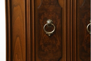 中古　DREXEL HERITAGE(ドレクセルヘリテイジ)　FRANCESCA(フランチェスカ)　マホガニー材　クラシカルな佇まいが美しいサイドボード　(R-062006)