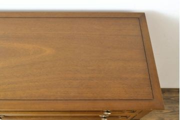 中古　特注品　DREXEL HERITAGE(ドレクセルヘリテイジ)　Triune(トライユン)　気品溢れるエレガントなマホガニー材製チェスト(引き出し、サイドチェスト、サイドボード)(R-062007)