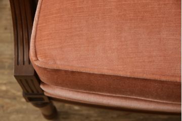 中古　美品　DREXEL HERITAGE(ドレクセルヘリテイジ)　可愛らしい色合いと上品な佇まいが魅力的なイージーチェア&オットマンセット(1人掛けソファ、1Pソファ、アームチェア、フットスツール)(R-062015)
