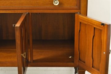 中古　DREXEL HERITAGE(ドレクセルヘリテイジ)　Triune(トライユン)　クラシカルな雰囲気が素敵なキャスター付きサービス台(ワゴン、サイドボード、サイドキャビネット、サーバー)(R-062016)
