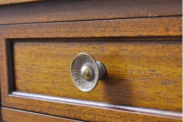 中古　DREXEL HERITAGE(ドレクセルヘリテイジ)　Triune(トライユン)　クラシカルな雰囲気が素敵なキャスター付きサービス台(ワゴン、サイドボード、サイドキャビネット、サーバー)(R-062016)
