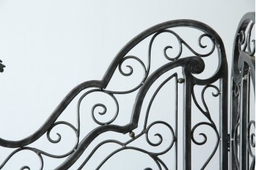 中古　美品　イギリス製　MAITLAND-SMITH(メートランドスミス)　ヨーロピアンクラシックなデザインがお洒落なパーテーション(間仕切り、衝立て、つい立て)(定価約50万円)(R-062017)