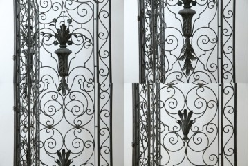 中古　美品　イギリス製　MAITLAND-SMITH(メートランドスミス)　ヨーロピアンクラシックなデザインがお洒落なパーテーション(間仕切り、衝立て、つい立て)(定価約50万円)(R-062017)