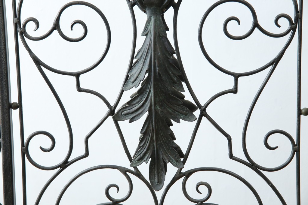 中古　美品　イギリス製　MAITLAND-SMITH(メートランドスミス)　ヨーロピアンクラシックなデザインがお洒落なパーテーション(間仕切り、衝立て、つい立て)(定価約50万円)(R-062017)