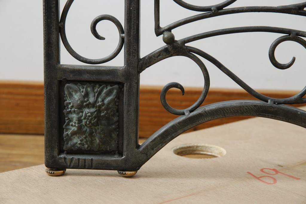 中古　美品　イギリス製　MAITLAND-SMITH(メートランドスミス)　ヨーロピアンクラシックなデザインがお洒落なパーテーション(間仕切り、衝立て、つい立て)(定価約50万円)(R-062017)