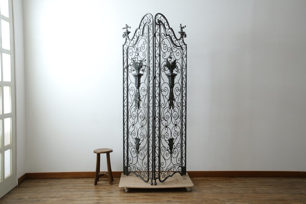 中古　美品　イギリス製　MAITLAND-SMITH(メートランドスミス)　ヨーロピアンクラシックなデザインがお洒落なパーテーション(間仕切り、衝立て、つい立て)(定価約50万円)(R-062017)