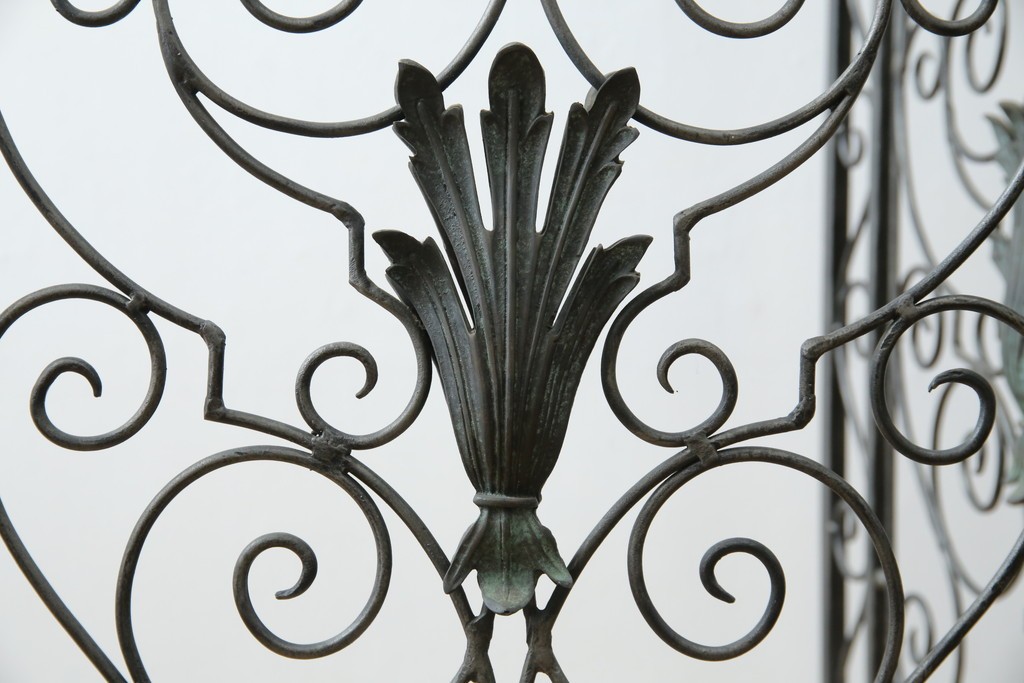 中古　美品　イギリス製　MAITLAND-SMITH(メートランドスミス)　ヨーロピアンクラシックなデザインがお洒落なパーテーション(間仕切り、衝立て、つい立て)(定価約50万円)(R-062017)