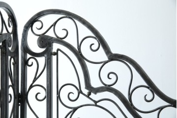 中古　美品　イギリス製　MAITLAND-SMITH(メートランドスミス)　ヨーロピアンクラシックなデザインがお洒落なパーテーション(間仕切り、衝立て、つい立て)(定価約50万円)(R-062017)