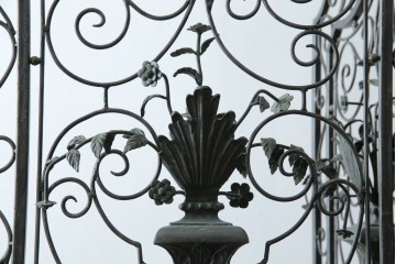 中古　美品　イギリス製　MAITLAND-SMITH(メートランドスミス)　ヨーロピアンクラシックなデザインがお洒落なパーテーション(間仕切り、衝立て、つい立て)(定価約50万円)(R-062017)