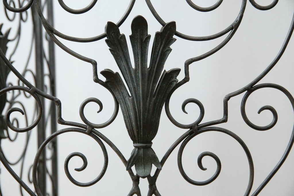 中古　美品　イギリス製　MAITLAND-SMITH(メートランドスミス)　ヨーロピアンクラシックなデザインがお洒落なパーテーション(間仕切り、衝立て、つい立て)(定価約50万円)(R-062017)